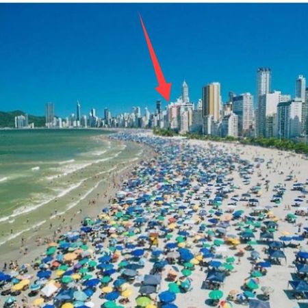 Apartamento Vista Mar - Pe Na Areia Balneario Camboriu Luaran gambar